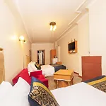 Liora Old Hotel *
